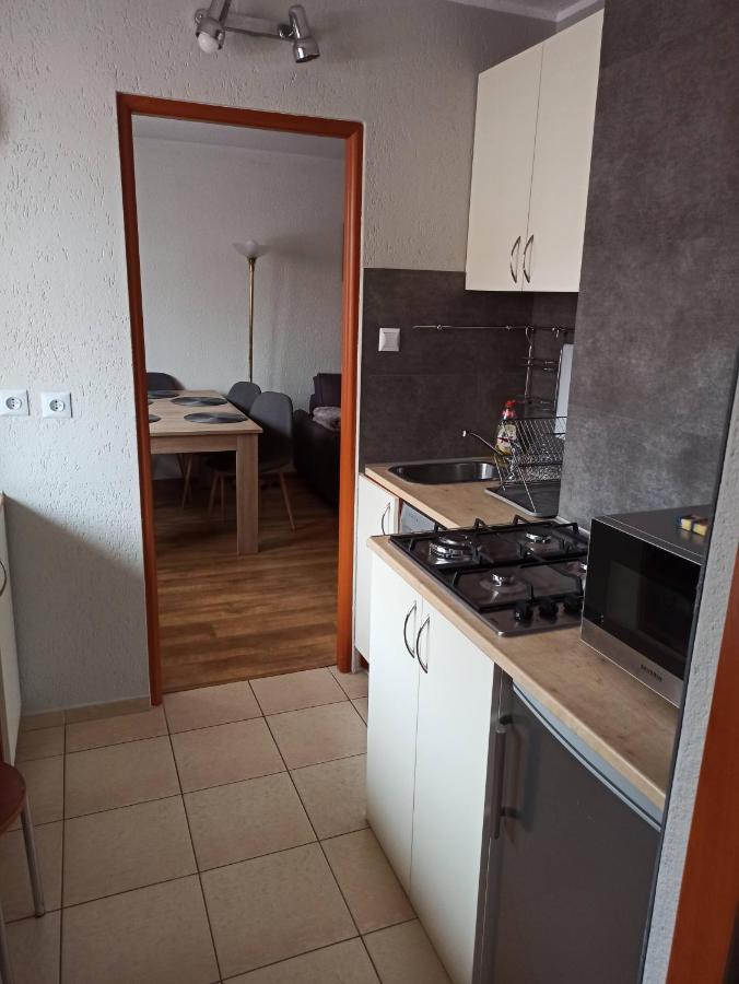Apartamenty Jola ชกลาร์สกา ปอเรมบา ภายนอก รูปภาพ